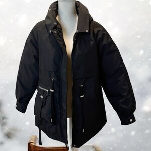 Women's Jacket Coat Black Size XL Long Sleeves Hooded NWT Zippered